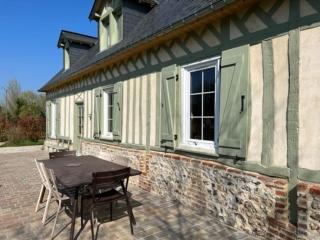 Chaleureuse ferme restaurée au calme avec piscine - 9