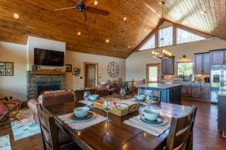 Grandfather Vistas - 2