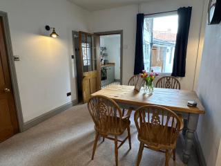 Quayside Georgian Townhouse - 6