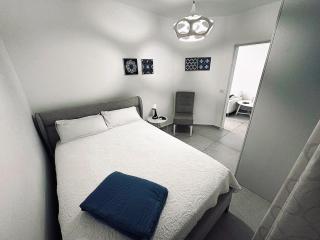 Luxury 3 Rooms Apartament - NearTheSea Bat Yam - Bat Yam - 5