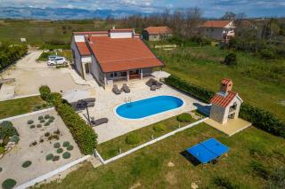 Villa Paulina with a heated pool- by TA Leut Agency - Privlaka - 0