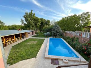 Gallery Villa - Oshakan - 0