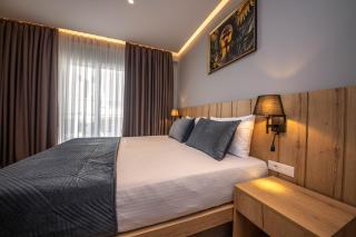 Azure Inn Hotel - Saranda - 3