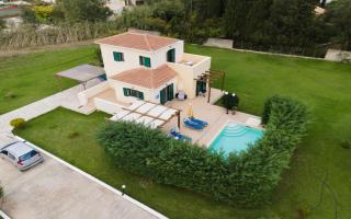 Dafni (2 bedrooms, sleeps 4) - 0