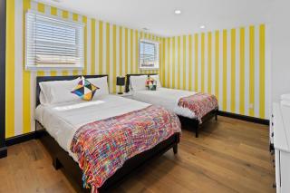 Stylishly Renovated 5-Bedroom Home in AC - Perfect for Groups and Families - Atlantic City - 9