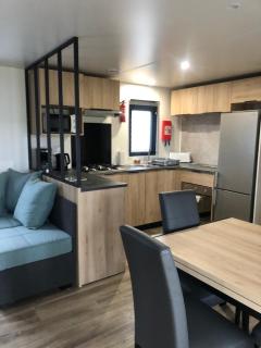 Mobil home familial - 3 chambres - 45 m2 - N 211 - 6