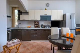 Sea apartment by beach Vine, olive oil tasting, kajaks, grill - 7