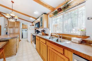 Riverfront Retreat - Sunriver - 1