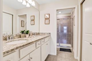 Gardenia Lane Bloom - Davenport - 2