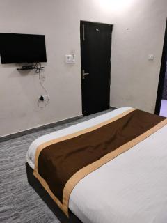 Hotel Hirapanna - Bareilly - 6