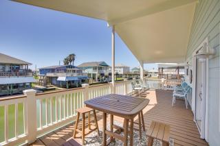 Jamaica Beach Canal Home with Private Boat Dock! - Galveston - 0