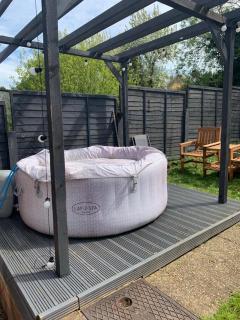 Westgate House - 5 bedroom newly renovated house with hot tub & private parking - 9