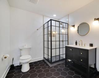 Luxe Lrg Pocono House for 18 Hot Tub/Gameroom/Pool - 1