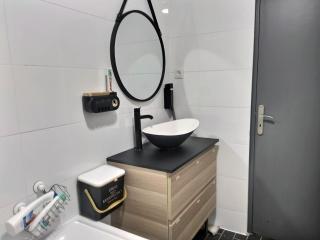 Ch privée 18m - Canapé - Netflix - Appart 120m - Woippy - 4
