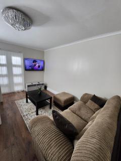 Home away from Home - Woolwich - 0
