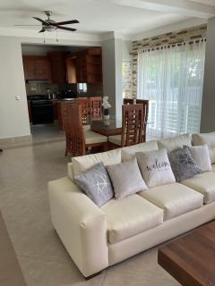 Charming 2 Bedroom Condo - 2