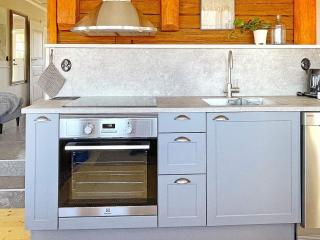 4 person holiday home in MARIESTAD-By Traum - 2