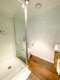 Modern 2-bedroom Apartment 7-mins walk to Queenstown - Queenstown - 4