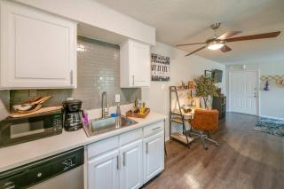 The Joplin House - Austin - Zilker Park Studio - Austin - 2