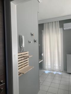 White elephant second floor apartment - Volos - 6