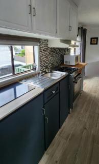 Surfrider Caravan Park - Barrack Point - 5