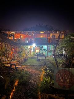 Woodstock Hostel - Sámara - 0