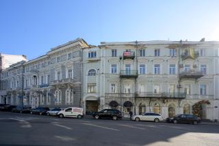 Vintage Apart on Ekaterininskaya sq. 9 - Odessa - 6