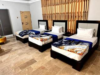 Shelton Royal Hotel - Multan - 6