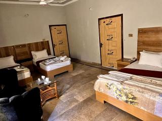 Shelton Royal Hotel - Multan - 9