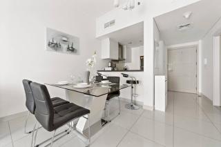 StoneTree - DAMAC Heights 1 BR - Amazing Facilities - Dubai - 4