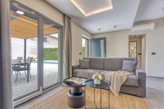 Villa Lana with Private Pool - Kirmenjak - 9