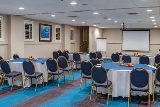 Wyndham Reef Resort, Grand Cayman - Sand Bluff - 1