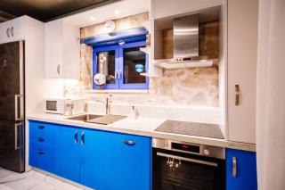 Villa Rosemarie - Luxurious Villa with Pool Just Steps Away from the Sea - Psarou - 5