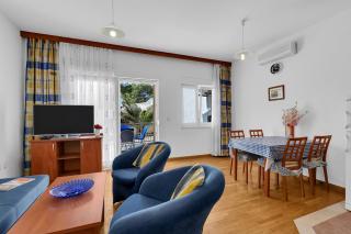 Blue Beach Apartment - 8