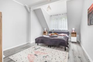 Family Three Bedroom Apartment Podczele Sunrise by Noclegi Renters - Colberga - 5