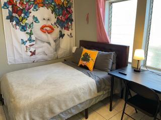Best Value inside City Miami, Near Airport, Beach, Center & Metro - Miami - 0