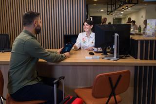 Hotel Bed4U Bilbao - Bilbao - 9