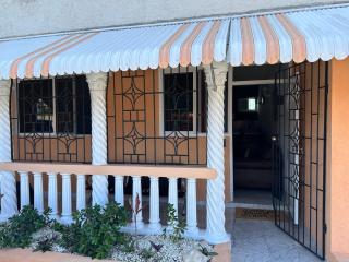 Remarkable 1-Bed Apartment in Montego Bay - Montego Bay - 0