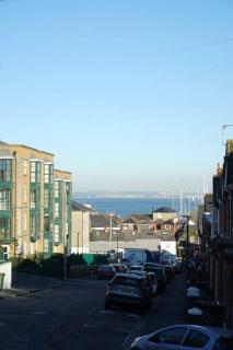 The Pilot House - Cowes - 3 bedrooms/sleeps up to 9, parking, central location - 1
