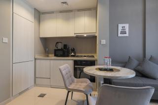 Business Bay 1 bedroom with Canal view - 4