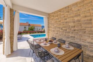 Holiday house VILLA ANDRO - Pinezici - 1