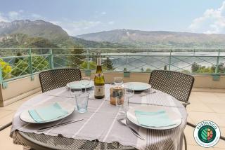 L'Hermitage, 3 appartements avec terrasse, vue lac, parking et PISCINE, LLA Selections by Location Lac Annecy - Talloires-Montmin - 0