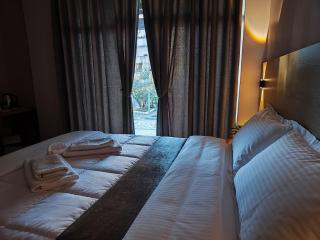 Elvish Garden Boutique B&B - 0