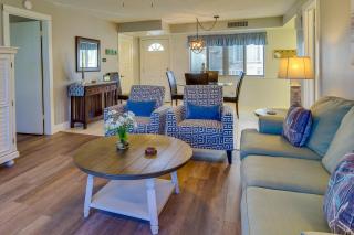 Sunny Ocean Village Beach Condo Community Pool - Fort Pierce - 7