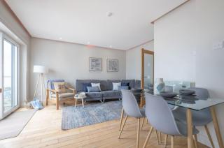 Harbour View Apartment - Fantastic Sea Views over Portrush Harbour - 7