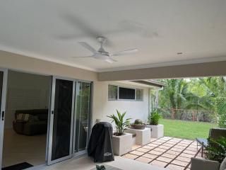 Tropical Villa Hideaway - Yorkeys Knob - 3