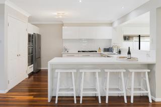 Heated Pool, Beach Side Entetainer, Sleeps 18 - Umina - 3