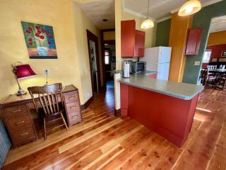 Elderberry Farmhouse at Zenzen Gardens - 8