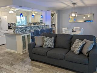 Blue Flamingo - Pool, Sunsets, Dock, Lift, Direct Gulf Access! - Cape Coral - 5