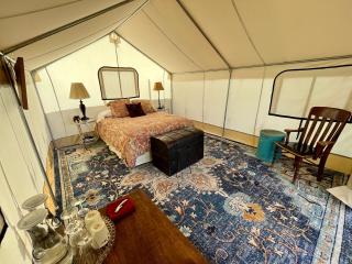 Zinnia Glamping Tent at Zenzen Gardens - 9